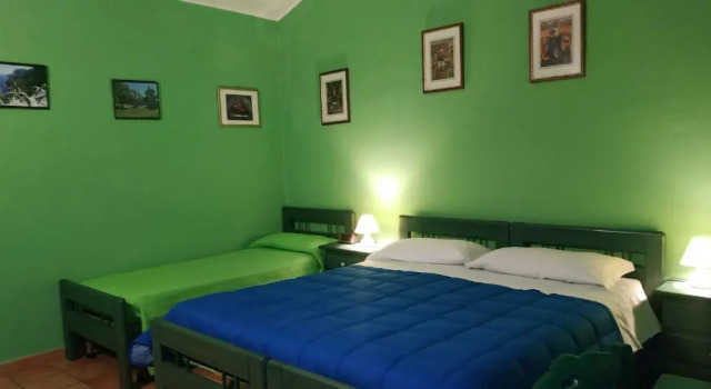 Трёхместный номер Standard с видом на сад Hotel Sa Lolla