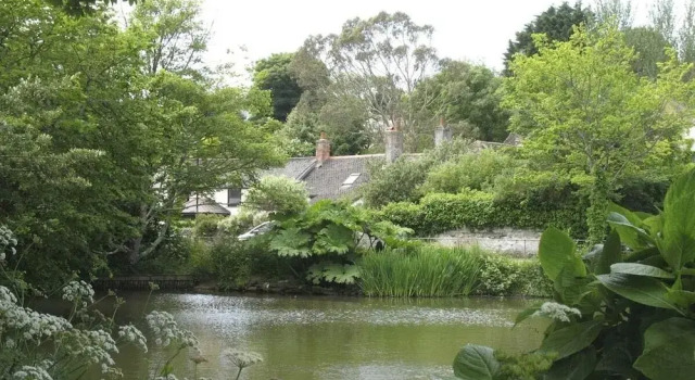 White Duck Cottage, Varaa Lomakoti Mökit kohteessa Merseyside, Mökki