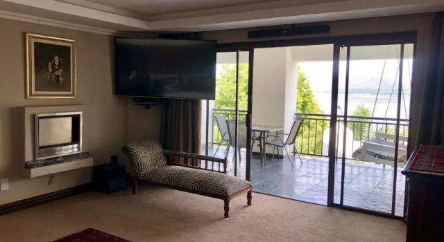 Номер Standard Kosmos Lodge