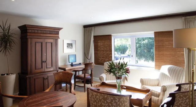 Cape Town Hollow Boutique Hotel CBD, Забронировать Бутик-отель Кейптаун Центр Кейптаун