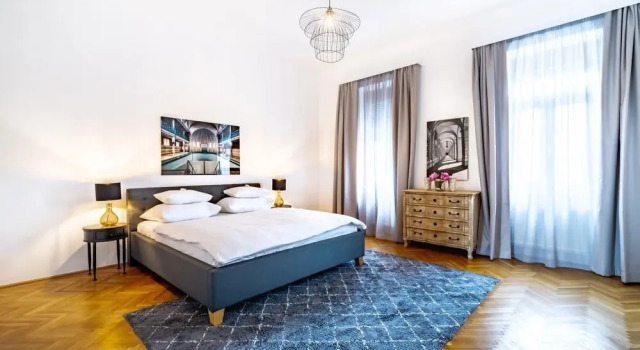 Apartment With Terrace and King Bed in Krems City, Book Apartment Krems an der Donau 