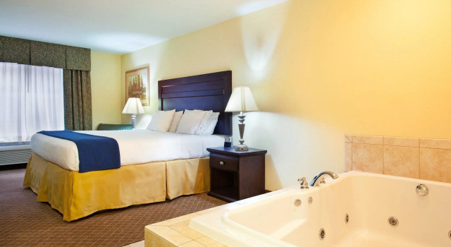 Двухместный номер Standard Holiday Inn Express Hotel & Suites Chicago South Lansing by IHG