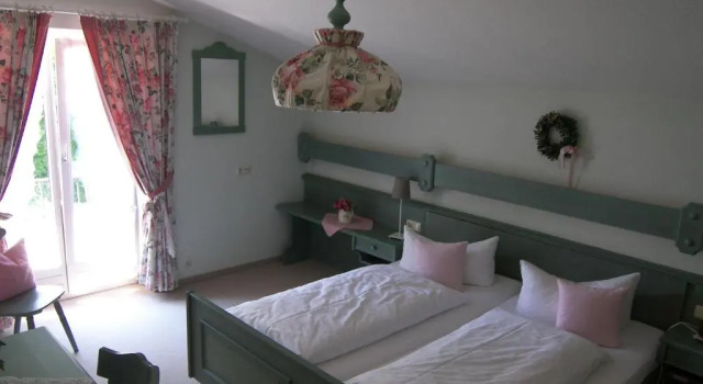 Апартаменты c 1 комнатой с балконом Ferienwohnung Christiane - Steilhofweg / Feuerwehrheimstrasse