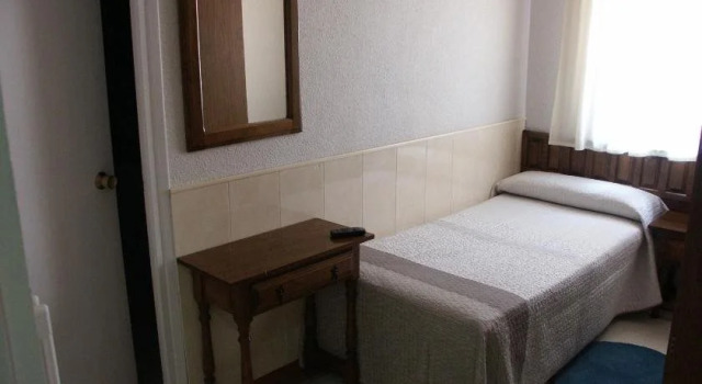 Hostal Ochoa, Book Hotel Hoteller i La Ribera Navarra med parkering, Parkering