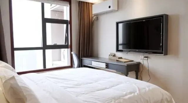 Люкс Deluxe Weiyano Hotel (Zibo Liuquan Road Huijin Building)