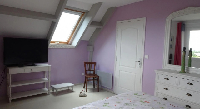 Beautiful Norman House With Outbuilding Located in the bay of Mont St Michel, Book Vacation Home Hotels in Normandy with Parking, Parking