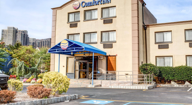 Comfort Inn Edgewater, 예약 호텔 에지워터 Bergen County