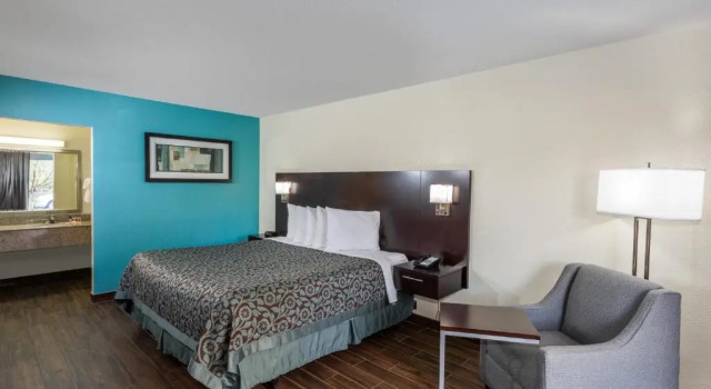 Номер Standard Days Inn by Wyndham Melbourne