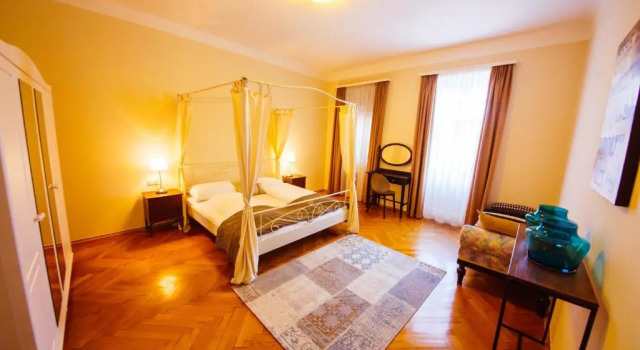 Апартаменты Hotel Carinthia Velden