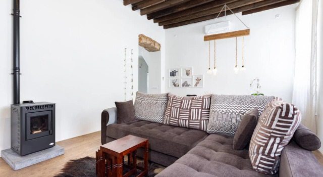 Home2Book Stunning Design House Arafo