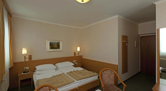 Hotel Hallerhof, Book Hotel Bad Hall Upper Austria