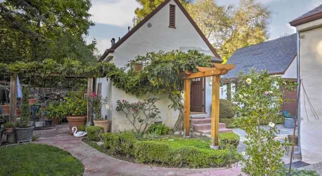 Updated Menlo Park English Tudor Garden Cottage!
