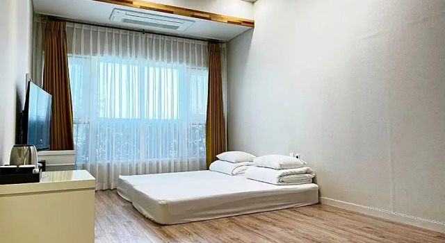 Номер Economy Hotel Sweet Castle Jeju Hamdeok