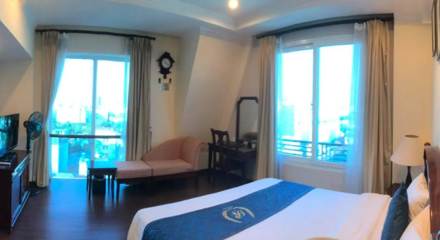 Люкс A25 Premium Hotel - 15 Trần Quốc Toản