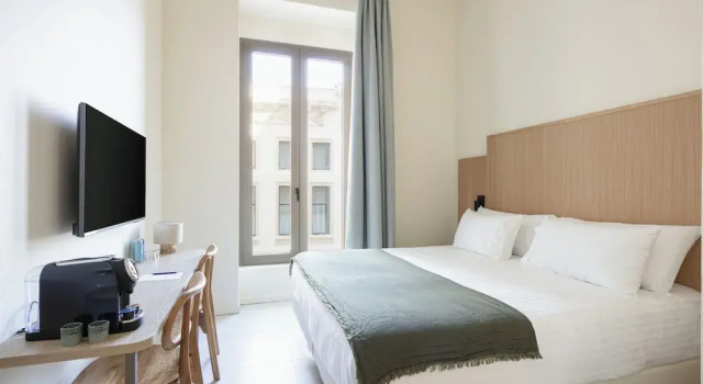 Полулюкс Hôtel La Suite