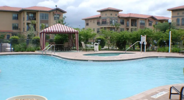 Номер Standard 3 Bed 3 Bath Pool View High End Corner Condo