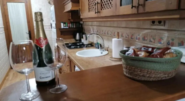 Spacious Apartment, Buchen Sie Ferienwohnung Armilla Andalusien