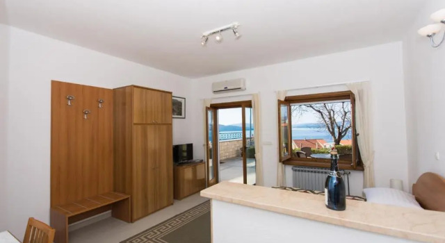 Apartments Bisera
