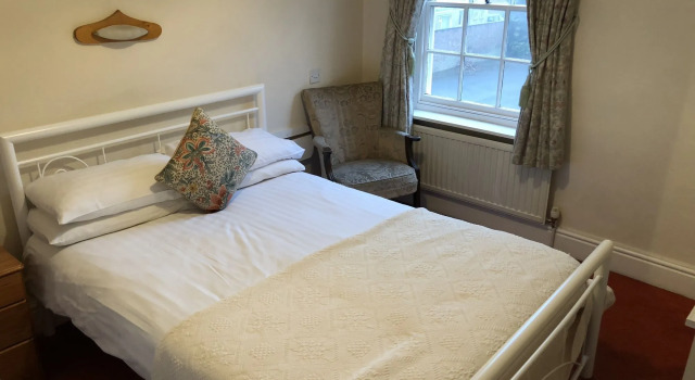 Diamonds Inn Ltd