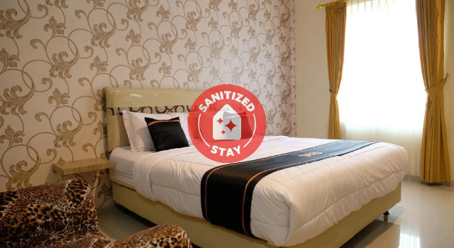 OYO 1616 Hotel Central City 2, Забронировать Отель Танджунгпандан Суматра