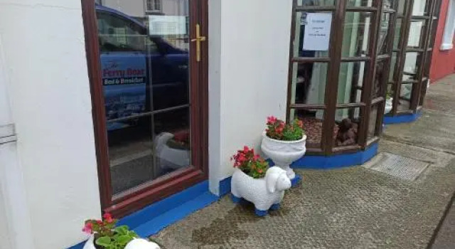 The Ferry Boat, Book Hotel Hotels in Kerry with Parking, Parking