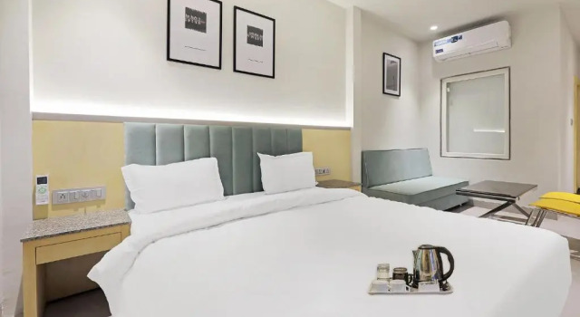 Номер Deluxe FabHotel Yellow Courtyard