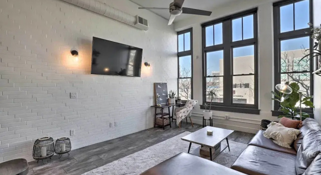 Chic SLC Downtown Studio Loft: Walk to Shops, Varaa Huoneisto Salt Lake City 