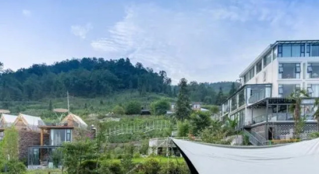 Ya'an Aiduo Moshang Homestay, Varaa Hotelli Hotellit Sichuan pysäköinnillä, Pysäköinti