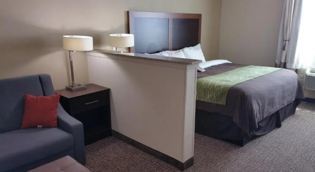 Люкс Comfort Inn & Suites Lakeside