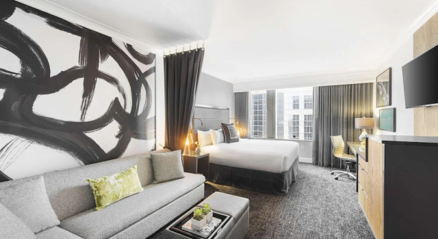 Двухместный номер Mobility / Hearing Accessible with Roll-In Shower Hilton Motif Seattle