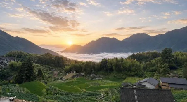 Yunhe Homestay Yunshanshe Homestay (Yunhe Terrace Scenic Area), Rezervasyon Otel Lishui 