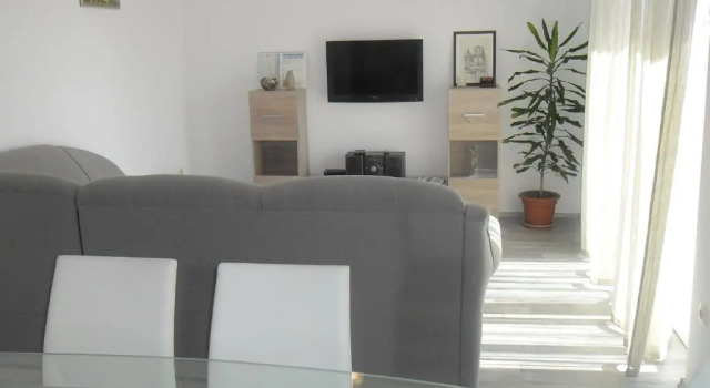 Апартаменты с 2 комнатами с балконом Apartments Robi