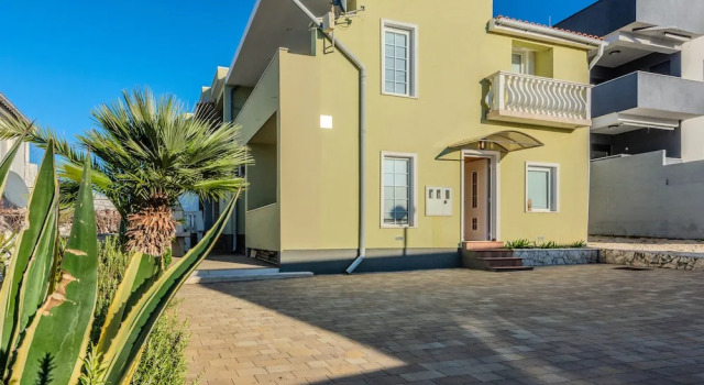 Apartments Mahnet
