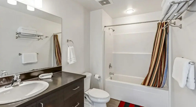 Коттедж Tracyton Condo 202 in Bremerton
