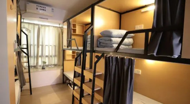 Кровать в общем номере (женский номер) aurora Youth Hoste  SHENZHEN