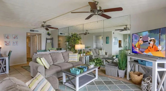 508 Bayshores Yacht & Tennis Club