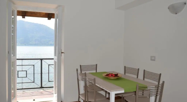Апартаменты Lierna Beach Apartments