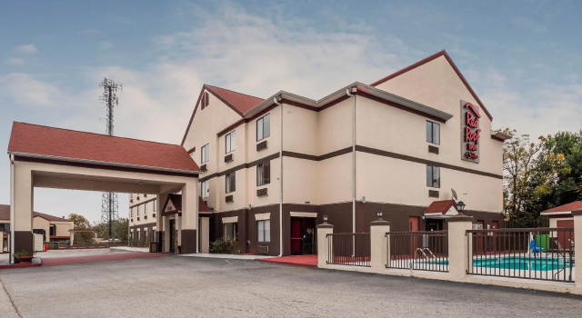Red Roof Inn & Suites Augusta, Boek Hotel Hotels in Georgia met parkeren, Parkeren
