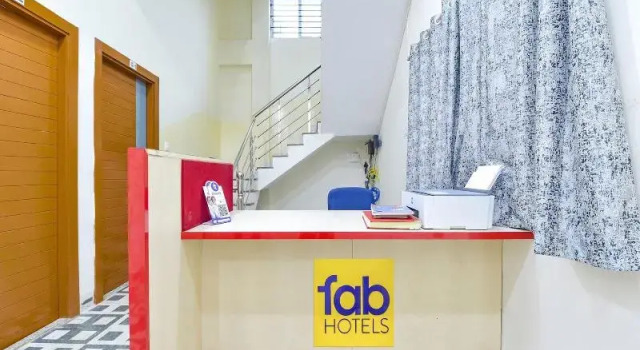FabHotel Grand Embassy, Забронировать Отель Отели штата Махараштры 3 звезды, 3*