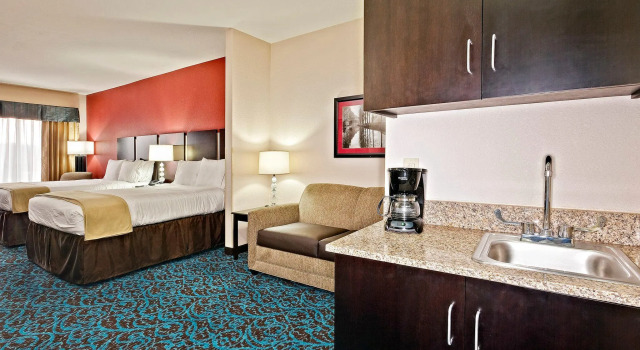 Люкс Holiday Inn Express Hotel & Suites New Philadelphia by IHG