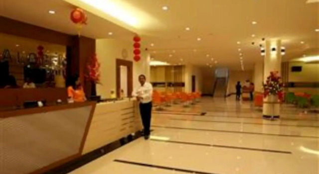 Halogen Hotel, Reservar Hotel Sidoarjo East Java