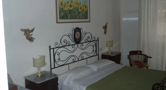 B&B Alle Due Porte, Забронировать Отель Отели Сиены 3 звезды, рядом с Национальная картинная галерея Сиены, 3*
