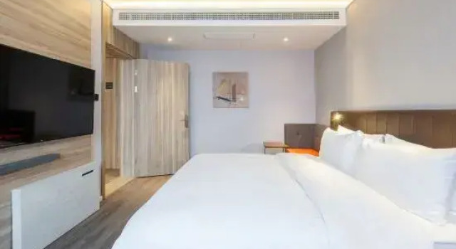 Двухместный семейный люкс Hanting Premium Hotel Jinan Shandong University Central Campus