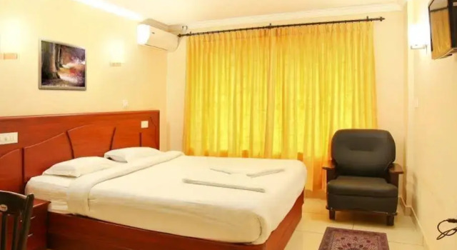 Green Palace Residency, Забронировать Отель Отели штата Кералы с парковкой, Парковка