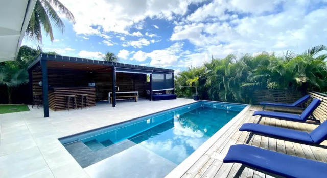 Villa Belza : Moderne Luxe vue mer à 180 degrés, Prenota Villa Hotel a Grande-Terre con piscina, Piscina