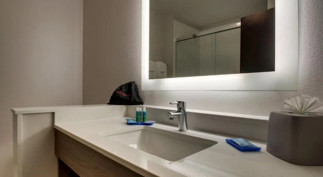Четырёхместный номер Standard Holiday Inn Express & Suites - Mount Vernon by IHG