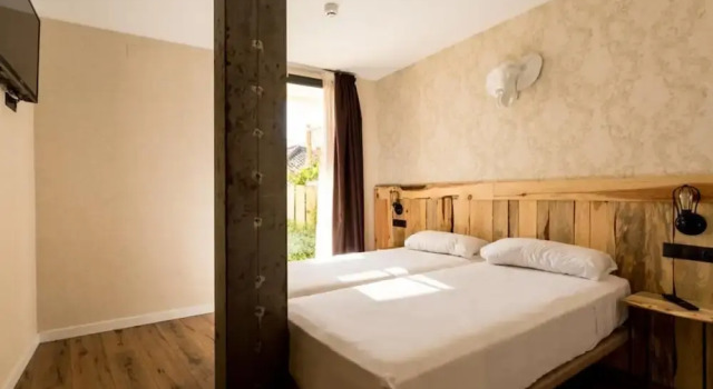 Семейный номер Standard с балконом Black Swan Hostel Sevilla