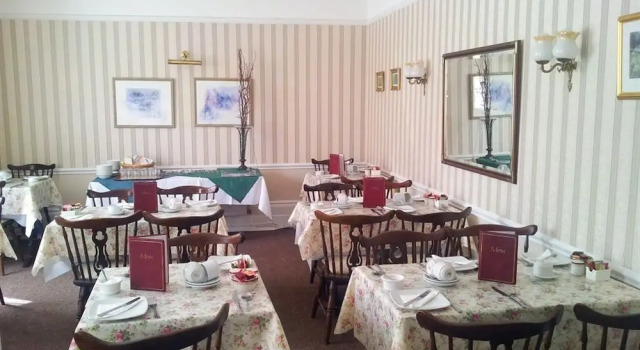Roseglen Hotel