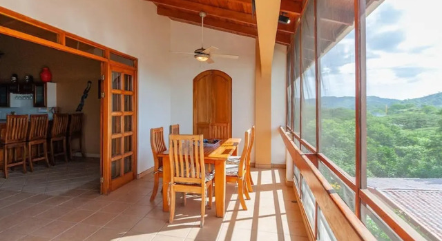Номер Standard Tropical Condo with Spectacular Ocean Views, Panoramic Dining Terrace & Quick Walk to Beach