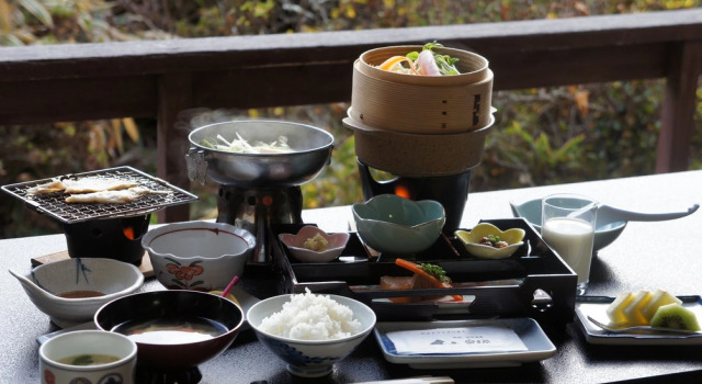 Tazawa Onsen Fujiya, Rezervovat Hotel Aoki Nagano
